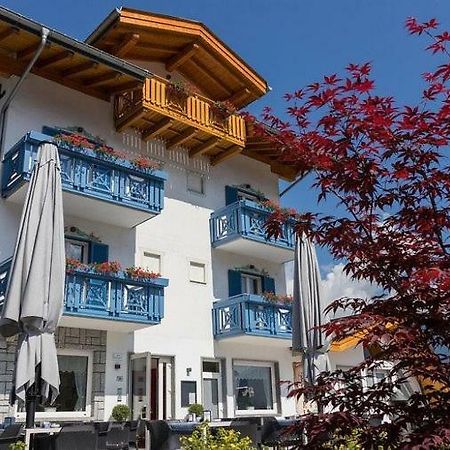 Hotel Milano Tione di Trento Exterior foto